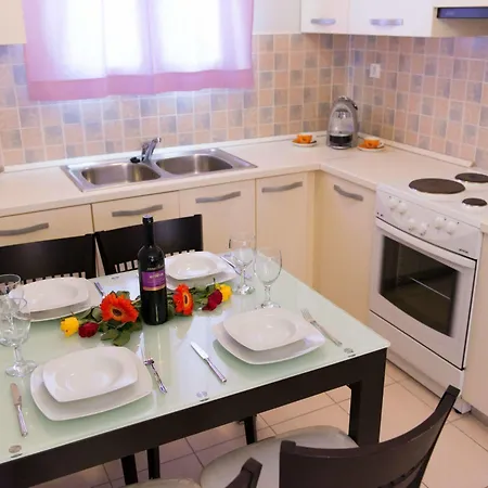 Anemi Leros 4*